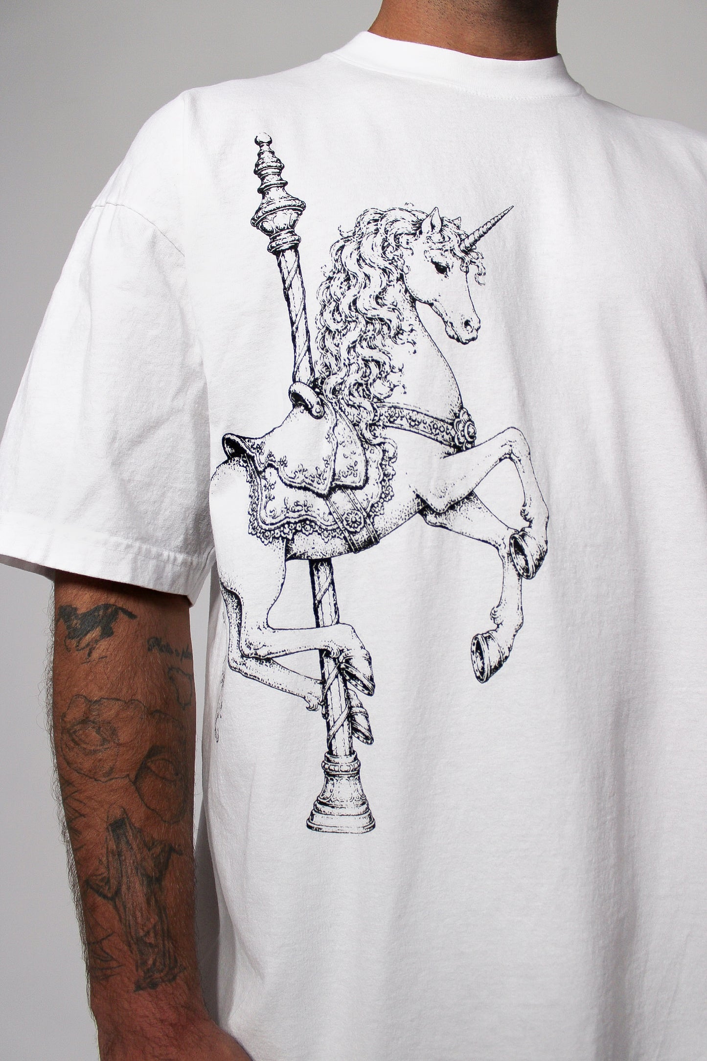 carousel tee 001